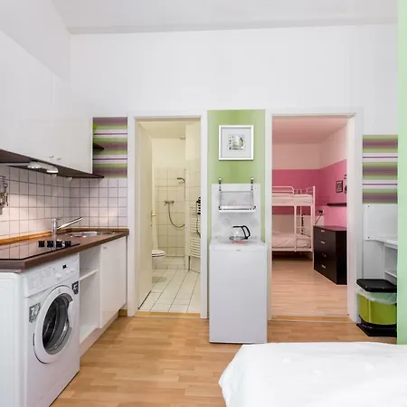 Modernes 2-zimmer-apartment In Kollwitzplatz-nahe